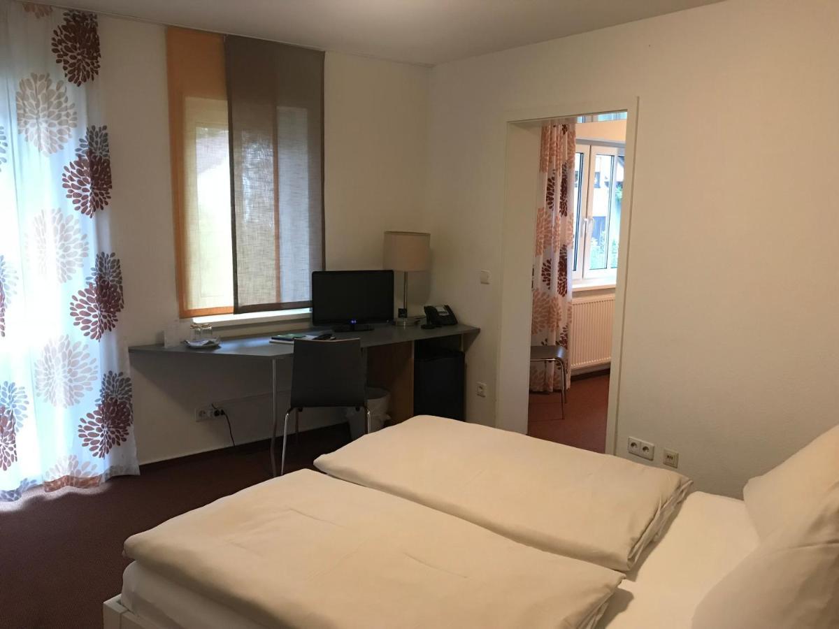 Hotel Astra Rastatt Esterno foto