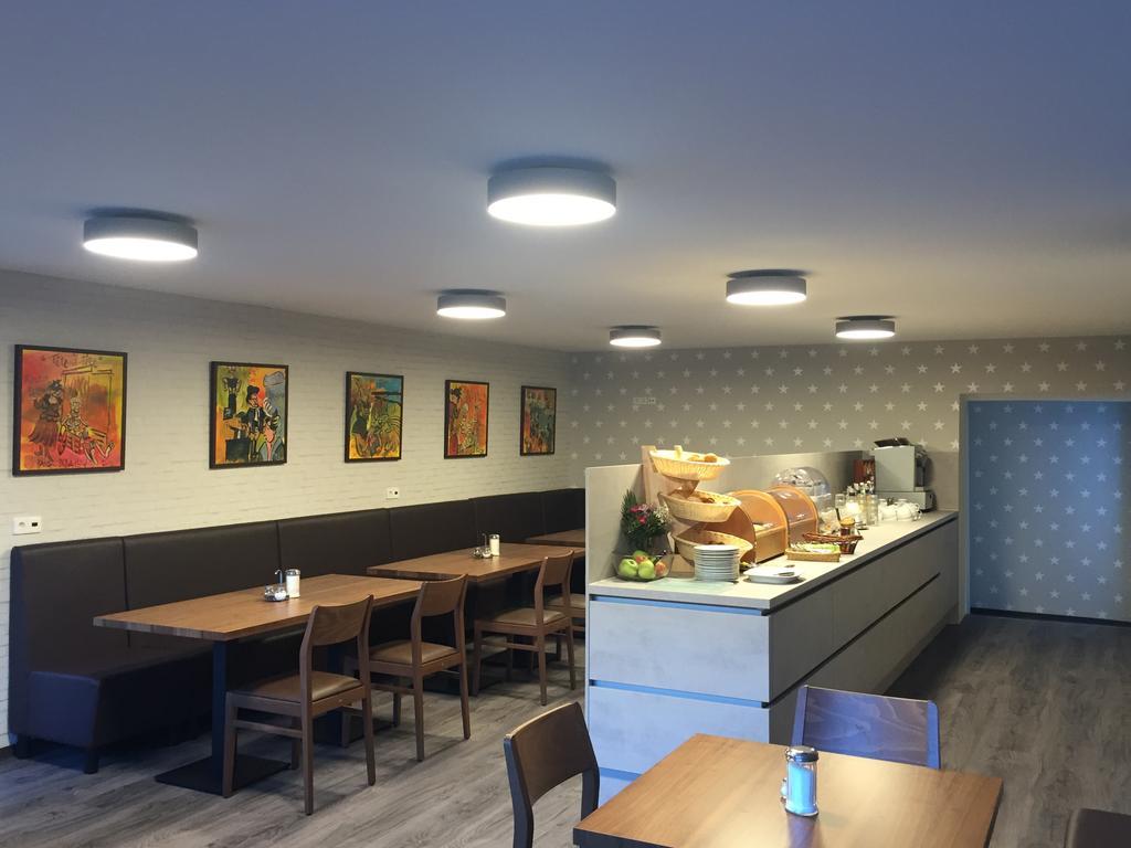 Hotel Astra Rastatt Esterno foto