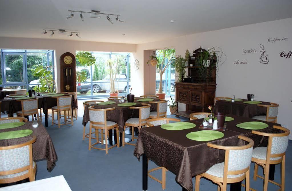 Hotel Astra Rastatt Esterno foto