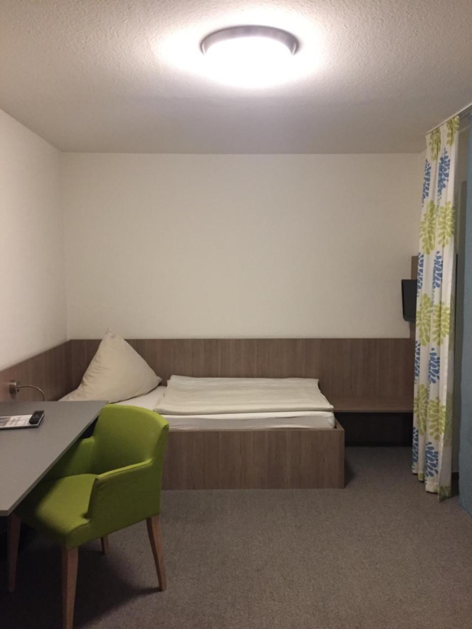 Hotel Astra Rastatt Esterno foto